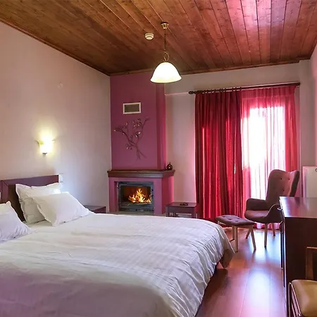 Dryades Hotel 3*