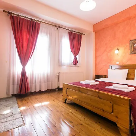 Hotel Oreades Eláti