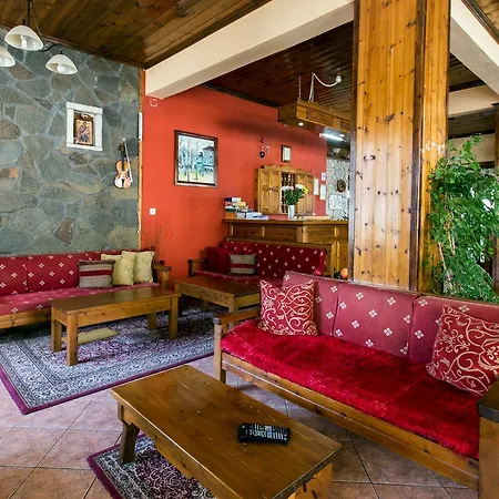 Hotel Oreades Eláti