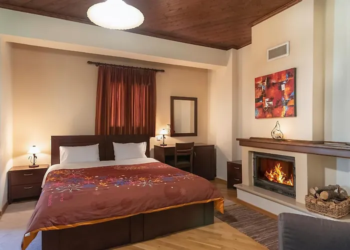 Dryades Hotel Eláti